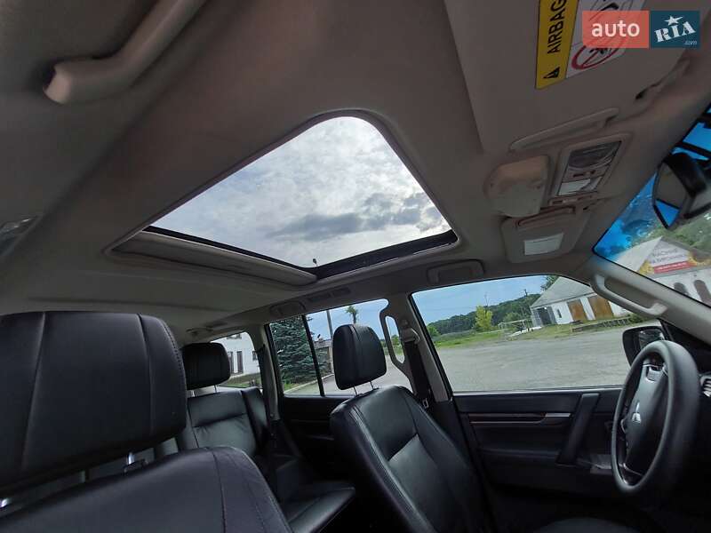 Внедорожник / Кроссовер Mitsubishi Pajero Wagon 2013 в Благовещенском