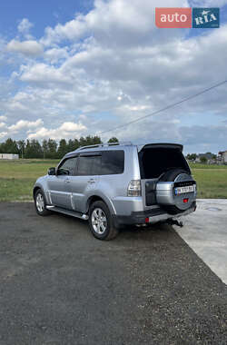 Внедорожник / Кроссовер Mitsubishi Pajero Wagon 2008 в 
