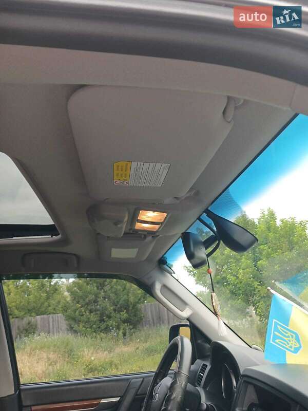 Внедорожник / Кроссовер Mitsubishi Pajero Wagon 2011 в Киеве