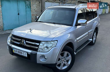 Внедорожник / Кроссовер Mitsubishi Pajero Wagon 2008 в Киеве