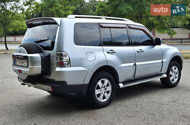 Внедорожник / Кроссовер Mitsubishi Pajero Wagon 2008 в 