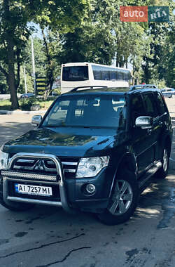 Позашляховик / Кросовер Mitsubishi Pajero Wagon 2008 в Києві