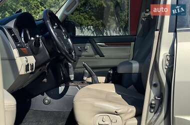 Внедорожник / Кроссовер Mitsubishi Pajero Wagon 2008 в 