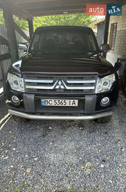 Внедорожник / Кроссовер Mitsubishi Pajero Wagon 2007 в 