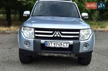 Внедорожник / Кроссовер Mitsubishi Pajero Wagon 2008 в 
