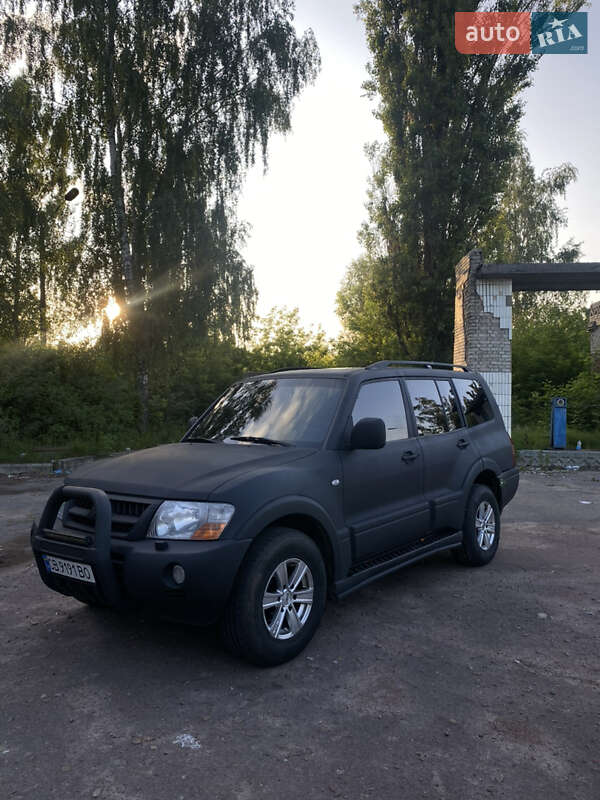 Позашляховик / Кросовер Mitsubishi Pajero Wagon 2004 в Ямпілю