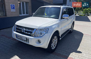 Позашляховик / Кросовер Mitsubishi Pajero Wagon 2012 в Малині
