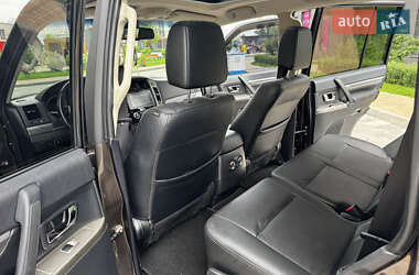 Внедорожник / Кроссовер Mitsubishi Pajero Wagon 2019 в 