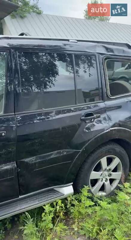 Внедорожник / Кроссовер Mitsubishi Pajero Wagon 2009 в Киеве