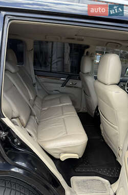 Внедорожник / Кроссовер Mitsubishi Pajero Wagon 2008 в 
