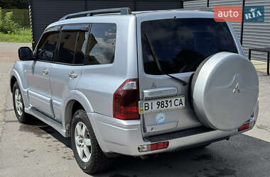 Позашляховик / Кросовер Mitsubishi Pajero Wagon 2005 в 