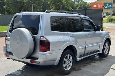 Позашляховик / Кросовер Mitsubishi Pajero Wagon 2005 в 