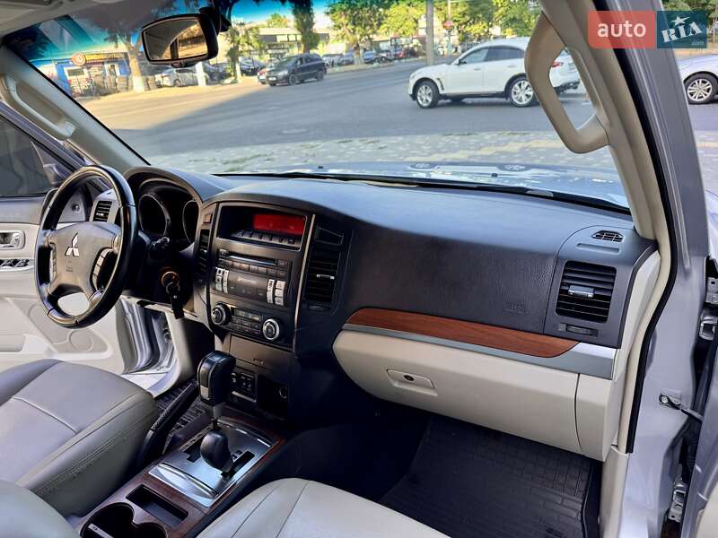 Внедорожник / Кроссовер Mitsubishi Pajero Wagon 2007 в Одессе
