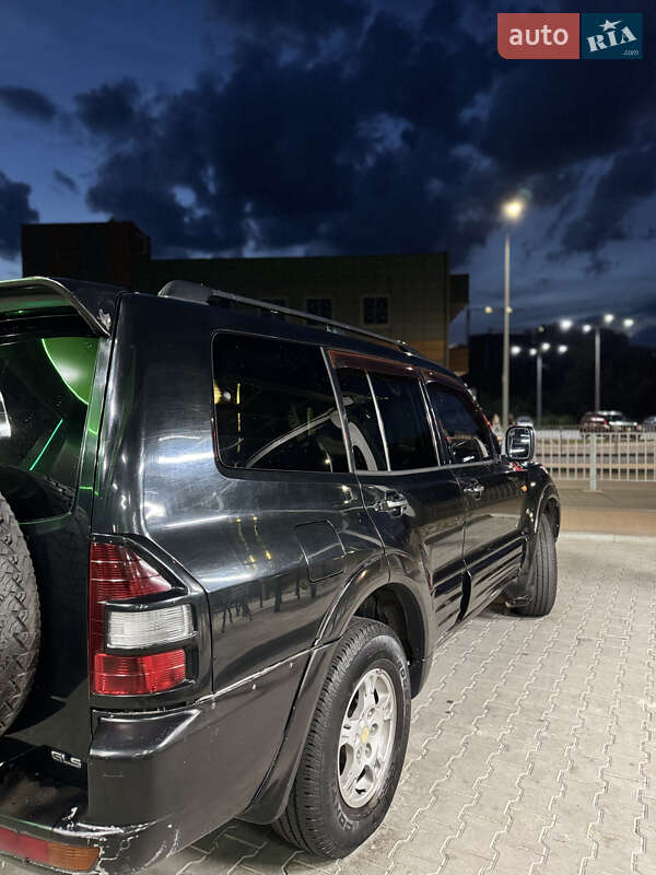 Внедорожник / Кроссовер Mitsubishi Pajero Wagon 2002 в Буче