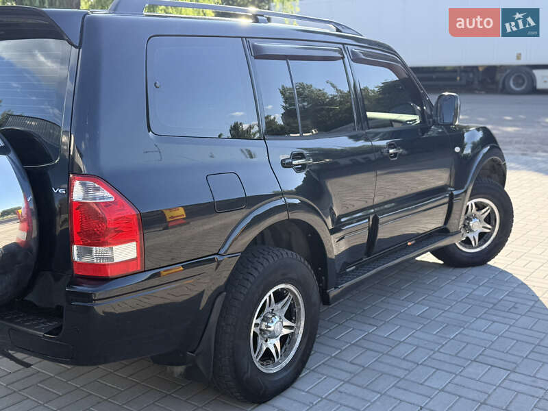 Внедорожник / Кроссовер Mitsubishi Pajero Wagon 2006 в Черкассах