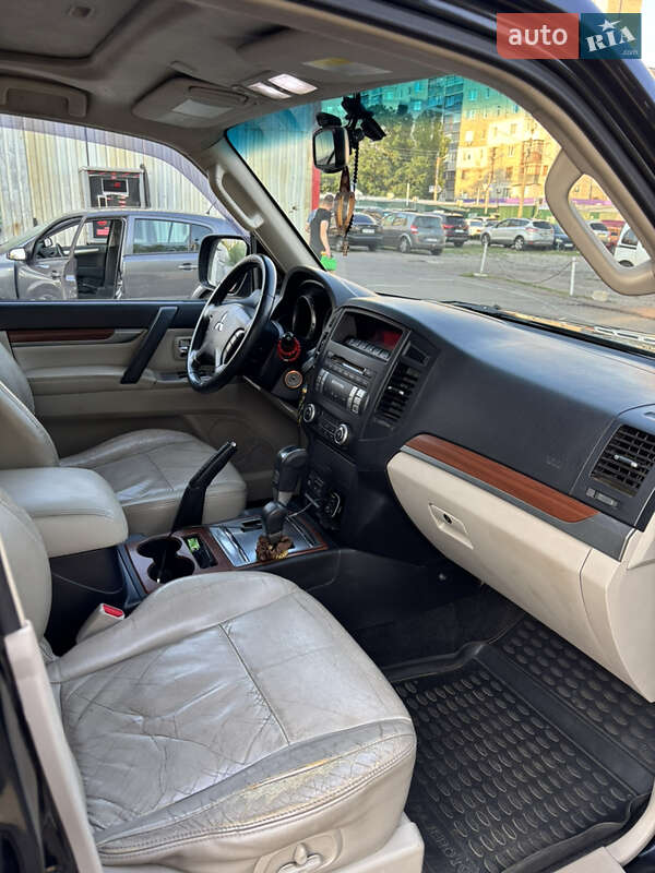 Внедорожник / Кроссовер Mitsubishi Pajero Wagon 2007 в Харькове