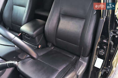 Внедорожник / Кроссовер Mitsubishi Pajero Wagon 2014 в 
