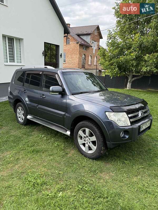 Mitsubishi Pajero Wagon 2008