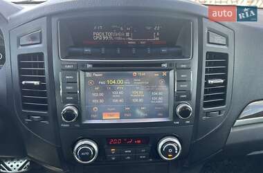 Внедорожник / Кроссовер Mitsubishi Pajero Wagon 2013 в 