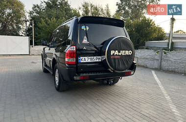 Внедорожник / Кроссовер Mitsubishi Pajero Wagon 2006 в 