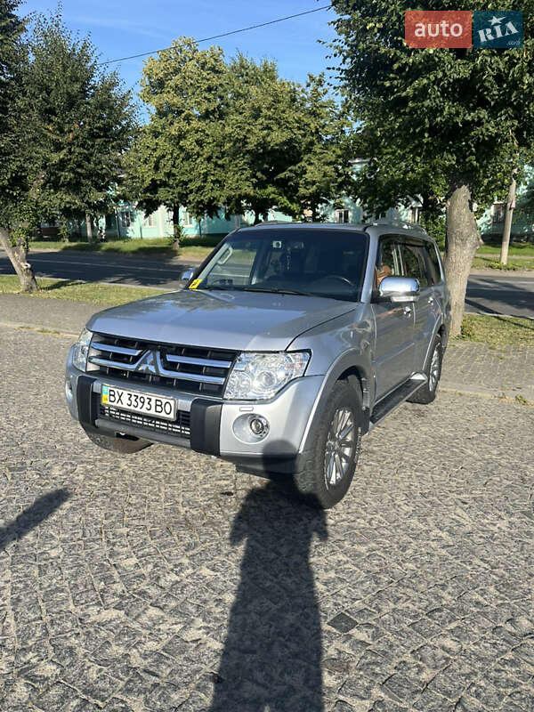 Внедорожник / Кроссовер Mitsubishi Pajero Wagon 2008 в Хмельницком