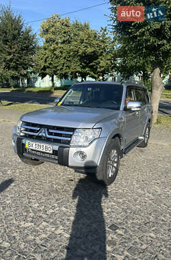 Внедорожник / Кроссовер Mitsubishi Pajero Wagon 2008 в 