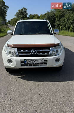 Внедорожник / Кроссовер Mitsubishi Pajero Wagon 2012 в 