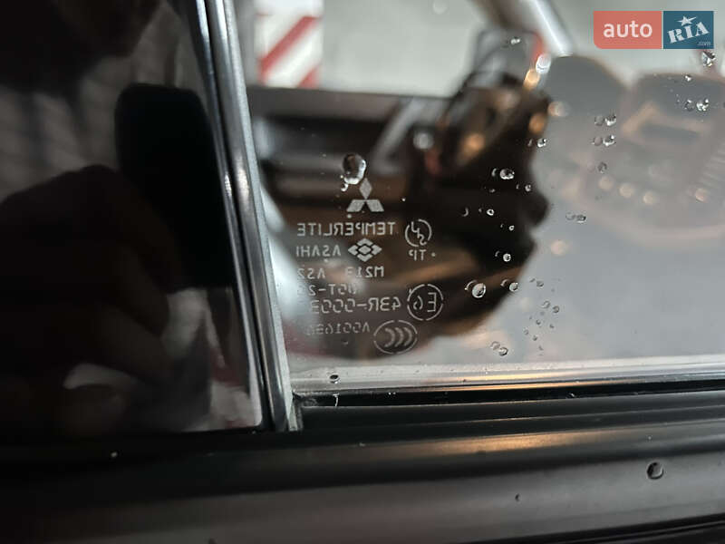 Внедорожник / Кроссовер Mitsubishi Pajero Wagon 2006 в Киеве фото 14 Внедорожник / Кроссовер Mitsubishi Pajero Wagon 2006 в Киеве