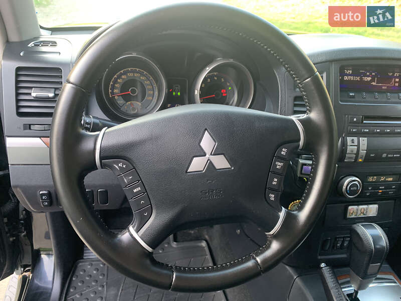 Позашляховик / Кросовер Mitsubishi Pajero Wagon 2007 в Умані фото 28 Позашляховик / Кросовер Mitsubishi Pajero Wagon 2007 в Умані