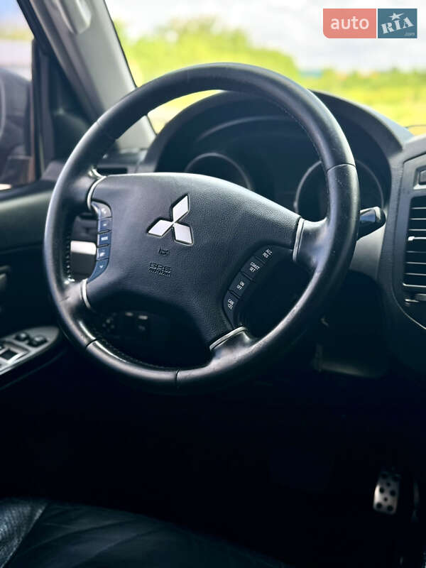 Позашляховик / Кросовер Mitsubishi Pajero Wagon 2008 в Кам'янець-Подільському