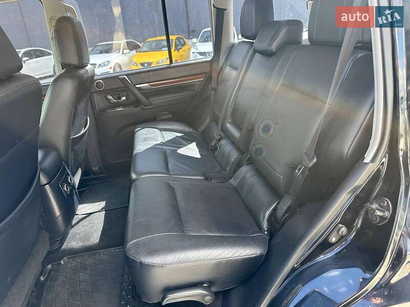 Внедорожник / Кроссовер Mitsubishi Pajero Wagon 2007 в Львове