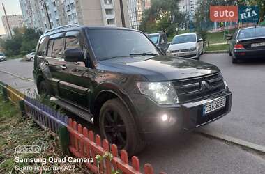 Внедорожник / Кроссовер Mitsubishi Pajero Wagon 2008 в 