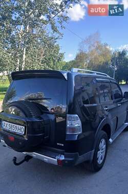 Внедорожник / Кроссовер Mitsubishi Pajero Wagon 2008 в 