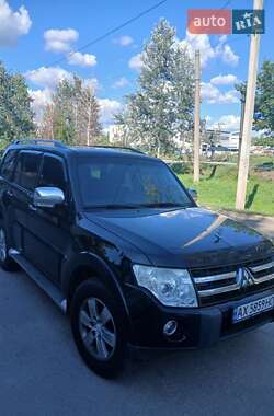 Внедорожник / Кроссовер Mitsubishi Pajero Wagon 2008 в 