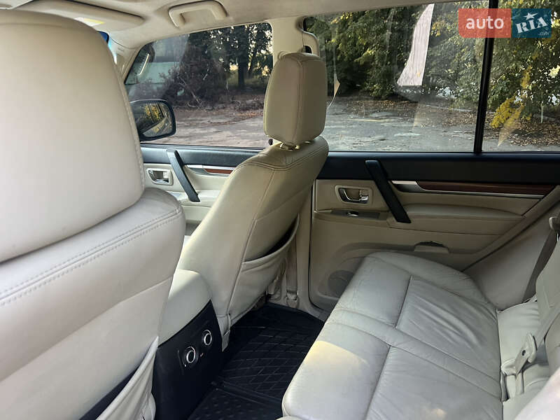 Внедорожник / Кроссовер Mitsubishi Pajero Wagon 2008 в Макарове
