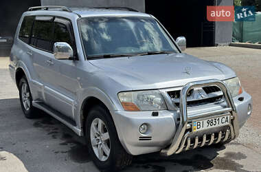 Внедорожник / Кроссовер Mitsubishi Pajero Wagon 2005 в 