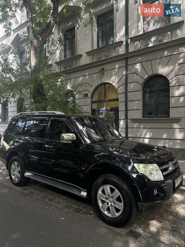 Позашляховик / Кросовер Mitsubishi Pajero Wagon 2008 в Ужгороді
