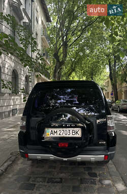 Внедорожник / Кроссовер Mitsubishi Pajero Wagon 2008 в 