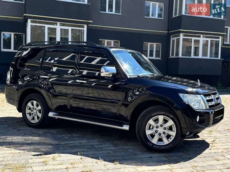 Внедорожник / Кроссовер Mitsubishi Pajero Wagon 2012 в Ахтырке