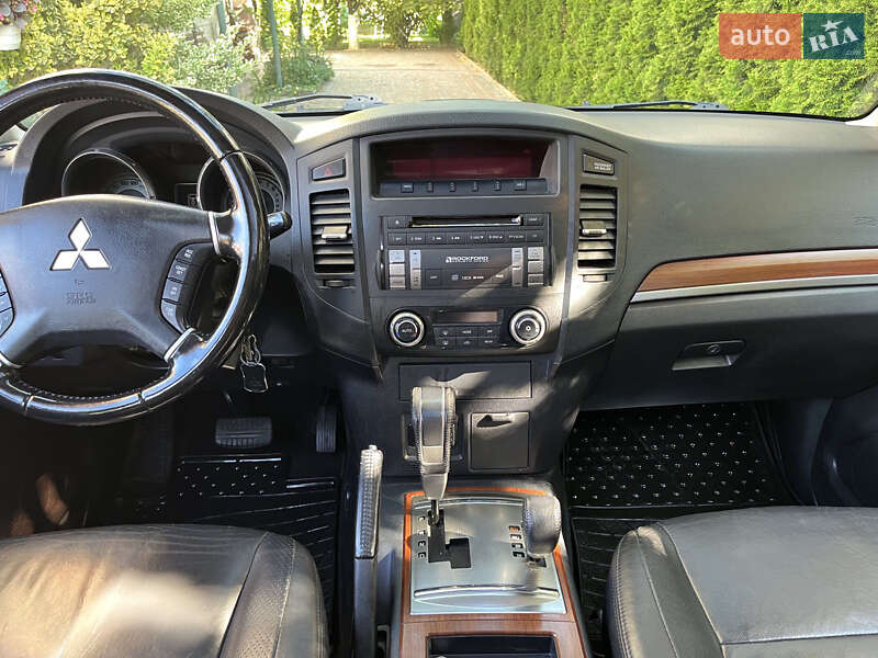 Внедорожник / Кроссовер Mitsubishi Pajero Wagon 2007 в Виноградове
