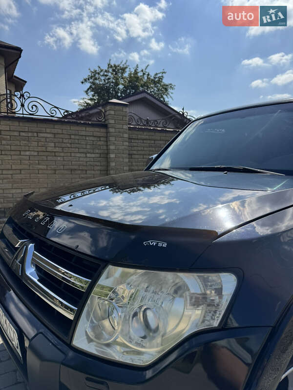 Внедорожник / Кроссовер Mitsubishi Pajero Wagon 2008 в Харькове