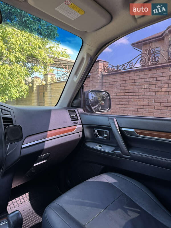 Внедорожник / Кроссовер Mitsubishi Pajero Wagon 2008 в Харькове