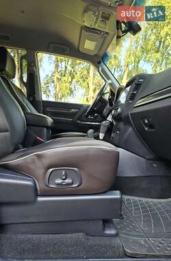 Внедорожник / Кроссовер Mitsubishi Pajero Wagon 2011 в 
