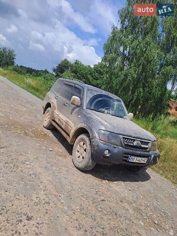 Внедорожник / Кроссовер Mitsubishi Pajero Wagon 2006 в Николаеве