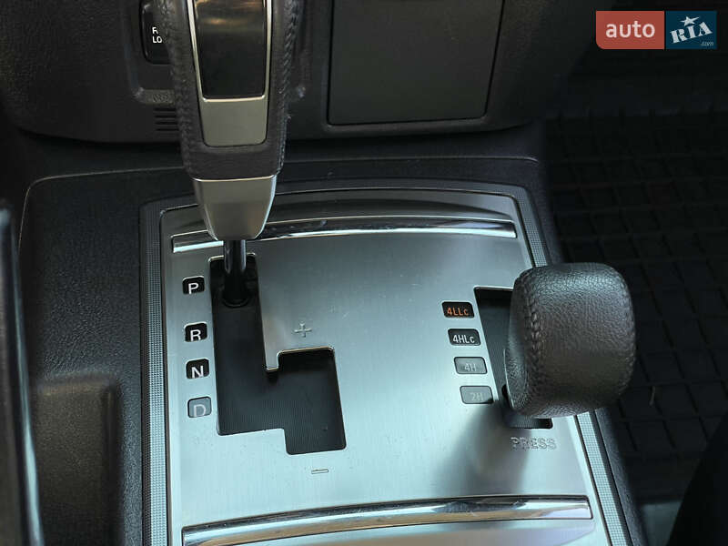 Позашляховик / Кросовер Mitsubishi Pajero Wagon 2014 в Бердичеві фото 50 Позашляховик / Кросовер Mitsubishi Pajero Wagon 2014 в Бердичеві