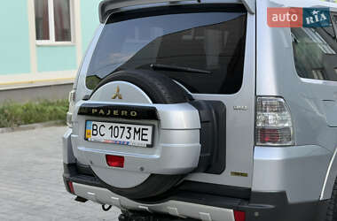 Внедорожник / Кроссовер Mitsubishi Pajero Wagon 2008 в 