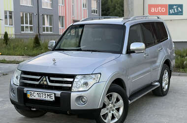 Внедорожник / Кроссовер Mitsubishi Pajero Wagon 2008 в 