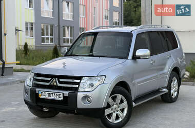 Внедорожник / Кроссовер Mitsubishi Pajero Wagon 2008 в 