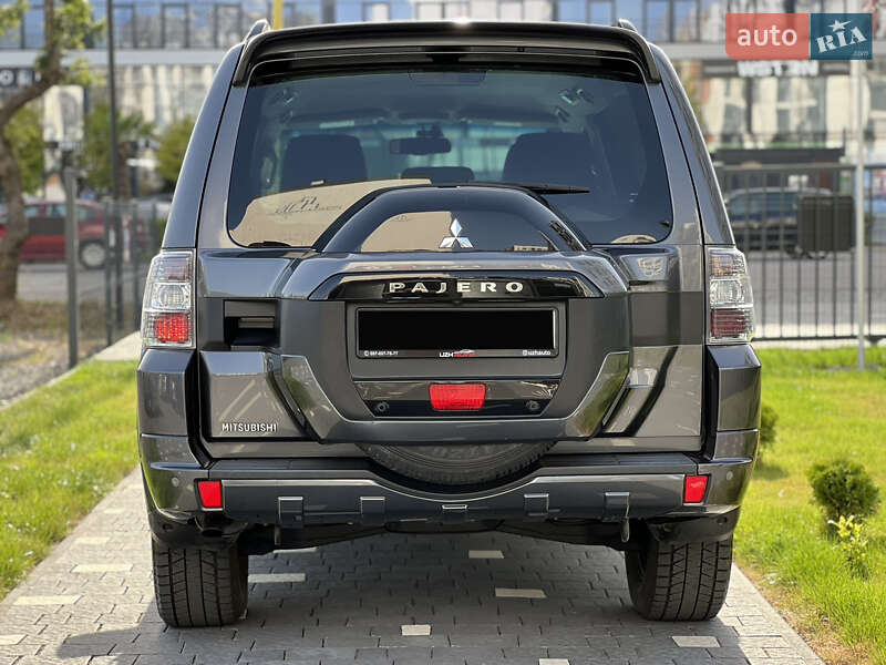 Внедорожник / Кроссовер Mitsubishi Pajero Wagon 2017 в Ужгороде