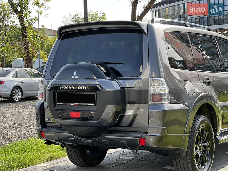 Внедорожник / Кроссовер Mitsubishi Pajero Wagon 2017 в Ужгороде